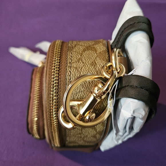 Coach bag charms - Picture 5 of 14